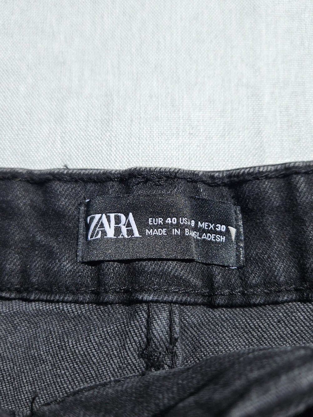 Zara NWT Black High Waisted Cut Off Jean Shorts Size 8 - Picture 5 of 13